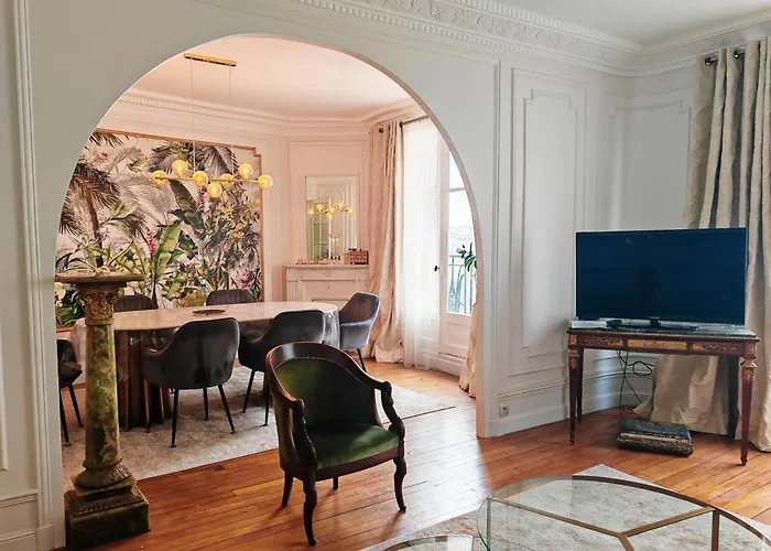Grand Appartement Vue Tour Effel